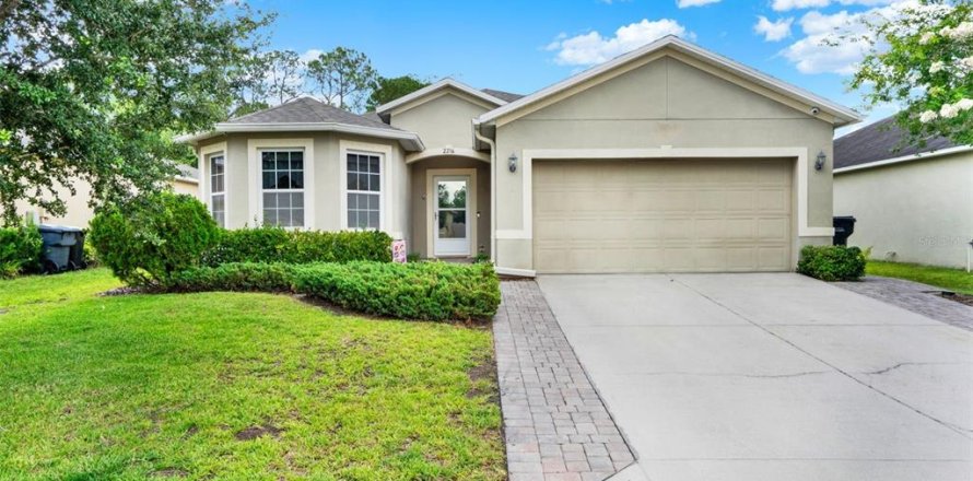 House in Davenport, Florida 3 bedrooms, 163.79 sq.m. № 1802963