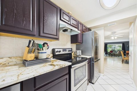 Townhouse in Oldsmar, Florida 2 bedrooms, 119.38 sq.m. № 1821350 - photo 7