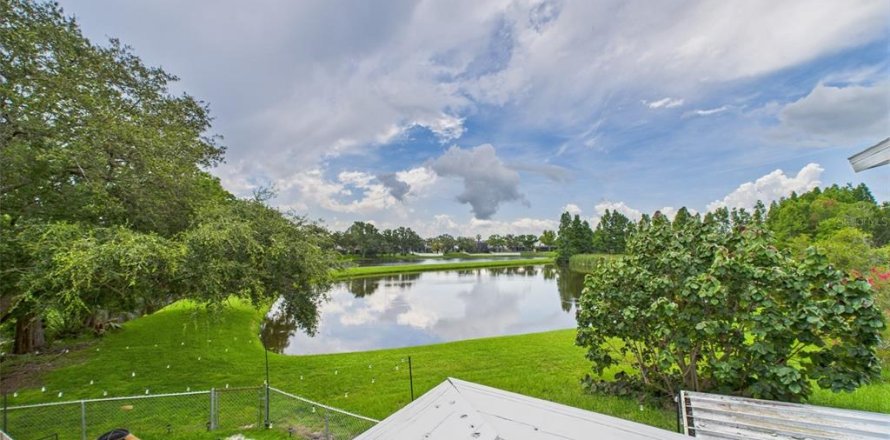 Townhouse in Oldsmar, Florida 2 bedrooms, 119.38 sq.m. № 1821350