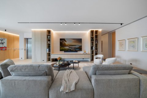 Casa en venta en Golden Beach, Florida, 7 dormitorios, 1626.44 m2 № 2019904 - foto 20