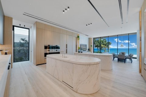 Casa en venta en Golden Beach, Florida, 7 dormitorios, 1626.44 m2 № 2019904 - foto 10