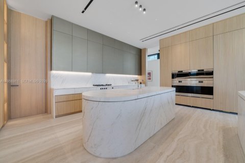 Casa en venta en Golden Beach, Florida, 7 dormitorios, 1626.44 m2 № 2019904 - foto 12