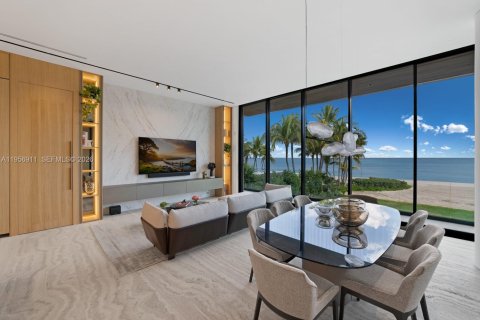 Casa en venta en Golden Beach, Florida, 7 dormitorios, 1626.44 m2 № 2019904 - foto 15