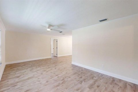 House in Ocala, Florida 3 bedrooms, 207.36 sq.m. № 1789468 - photo 22