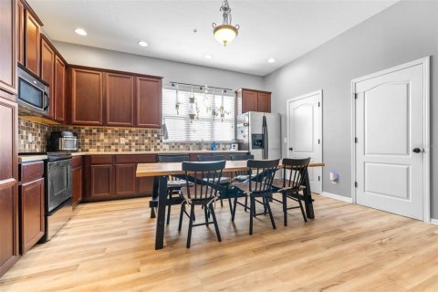 Touwnhouse à vendre à Tampa, Floride: 2 chambres, 120.77 m2 № 1772165 - photo 5