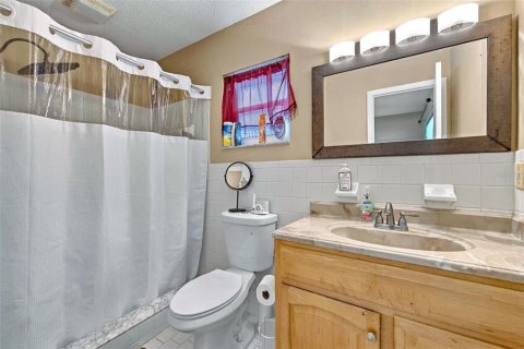 House in Edgewater, Florida 3 bedrooms, 198.44 sq.m. № 2403667 - photo 23