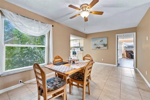 House in Edgewater, Florida 3 bedrooms, 198.44 sq.m. № 2403667 - photo 11