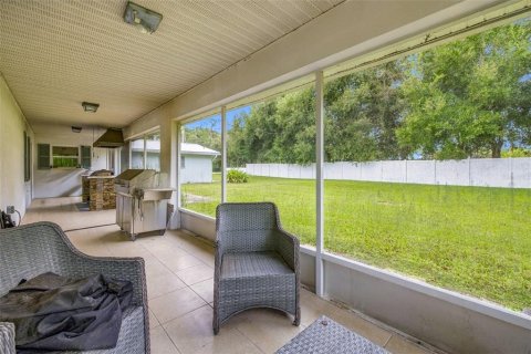 House in Edgewater, Florida 3 bedrooms, 198.44 sq.m. № 2403667 - photo 26