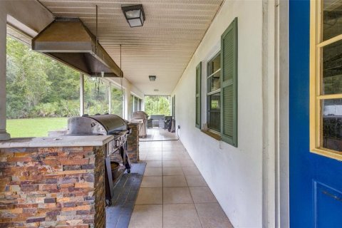 House in Edgewater, Florida 3 bedrooms, 198.44 sq.m. № 2403667 - photo 24