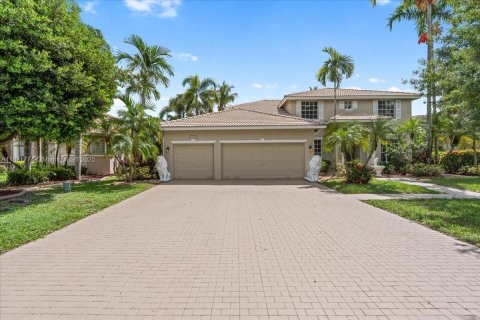 House in Coral Springs, Florida 4 bedrooms, 303.98 sq.m. № 2052451