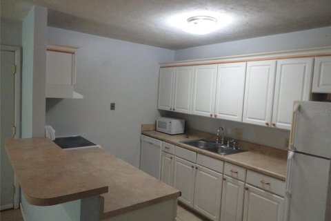 Снять в аренду квартиру в Гейнсвилл, Флорида 1 комната, 53.88м2, № 1815222 - фото 3