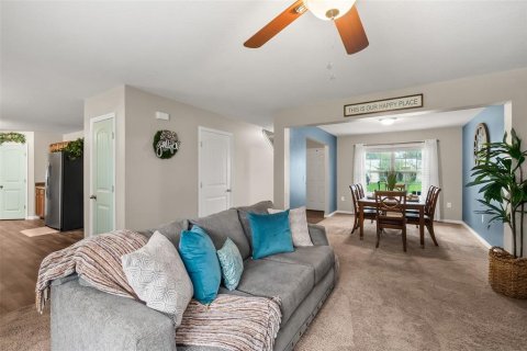 Casa en venta en Palm Coast, Florida, 4 dormitorios, 189.99 m2 № 1440540 - foto 9