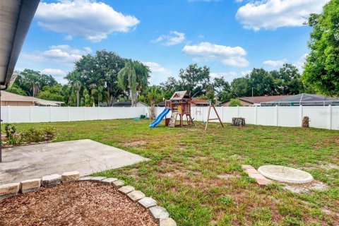 House in Tampa, Florida 3 bedrooms, 157.1 sq.m. № 2152005 - photo 24