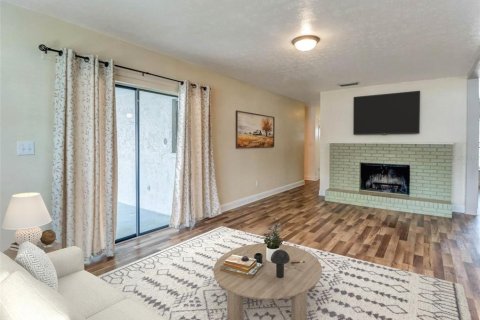 House in Tampa, Florida 3 bedrooms, 157.1 sq.m. № 2152005 - photo 9