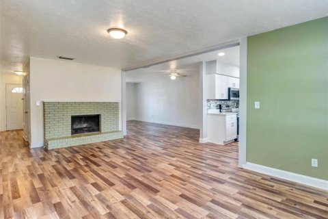 House in Tampa, Florida 3 bedrooms, 157.1 sq.m. № 2152005 - photo 6