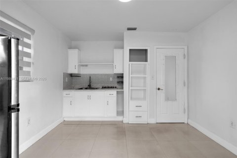 Купить виллу или дом в Холливуд, Флорида 2 спальни, 94.02м2, № 2080006 - фото 10