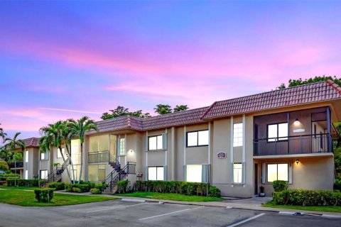 Condominio en venta en Weston, Florida, 2 dormitorios, 114.36 m2 № 2087535 - foto 10