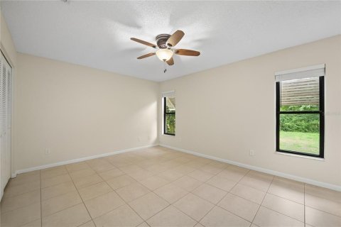House in Sanford, Florida 3 bedrooms, 143.63 sq.m. № 2277239 - photo 21