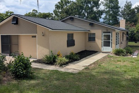 House in Sanford, Florida 3 bedrooms, 143.63 sq.m. № 2277239