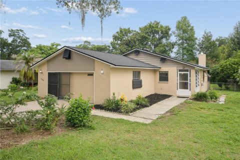 House in Sanford, Florida 3 bedrooms, 143.63 sq.m. № 2277239 - photo 8