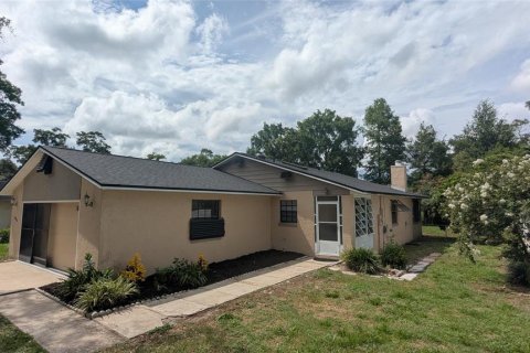 House in Sanford, Florida 3 bedrooms, 143.63 sq.m. № 2277239 - photo 2