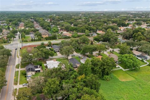 House in Sanford, Florida 3 bedrooms, 143.63 sq.m. № 2277239 - photo 29