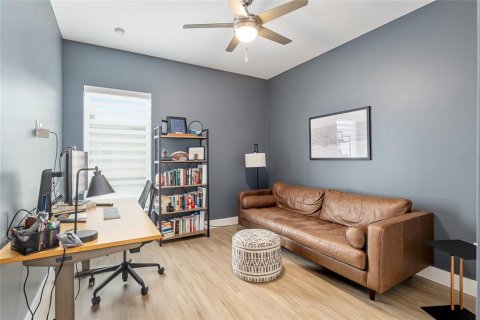 Townhouse in Gainesville, Florida 3 bedrooms, 172.43 sq.m. № 1718416 - photo 29