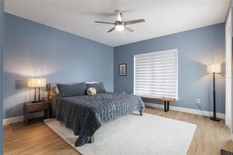 Townhouse in Gainesville, Florida 3 bedrooms, 172.43 sq.m. № 1718416 - photo 19