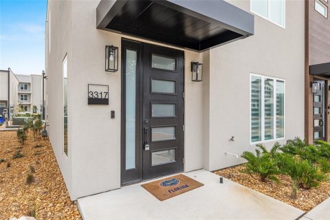 Townhouse in Gainesville, Florida 3 bedrooms, 172.43 sq.m. № 1718416 - photo 4