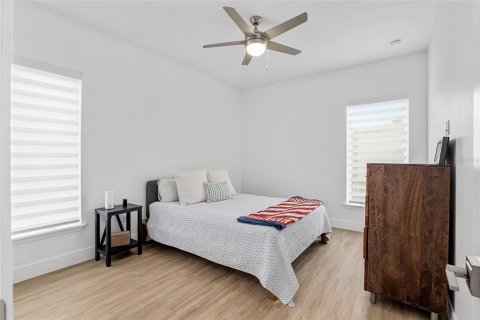 Townhouse in Gainesville, Florida 3 bedrooms, 172.43 sq.m. № 1718416 - photo 27