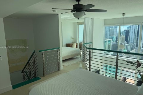 Condo in Miami, Florida, 2 bedrooms  № 2000801 - photo 18