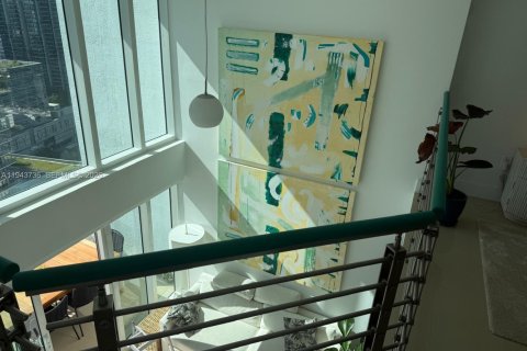 Condo in Miami, Florida, 2 bedrooms  № 2000801 - photo 8