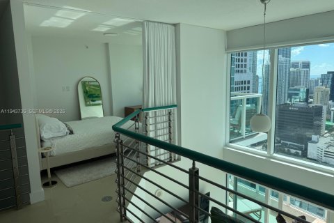 Condo in Miami, Florida, 2 bedrooms  № 2000801 - photo 16