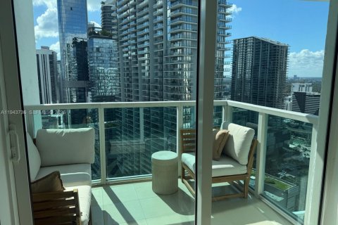 Condo in Miami, Florida, 2 bedrooms  № 2000801 - photo 9