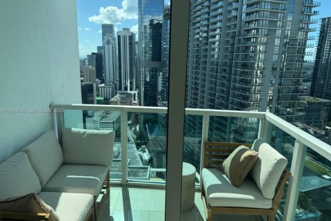 Condo in Miami, Florida, 2 bedrooms  № 2000801 - photo 10