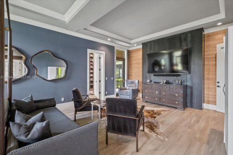 House in Port St. Lucie, Florida 6 bedrooms, 1039.48 sq.m. № 2058491 - photo 11