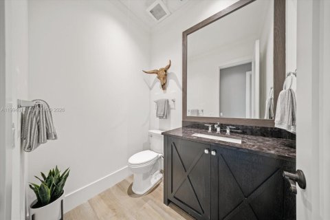 House in Port St. Lucie, Florida 6 bedrooms, 1039.48 sq.m. № 2058491 - photo 17