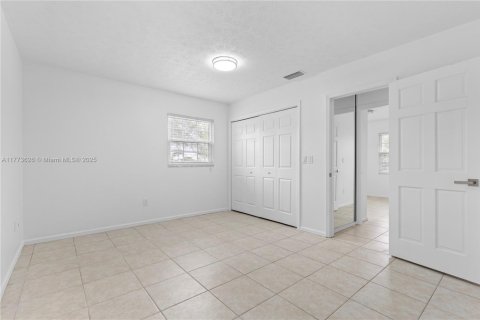 Casa en venta en Port St. Lucie, Florida, 3 dormitorios, 147.81 m2 № 1692429 - foto 15
