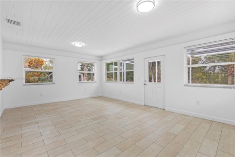 Casa en venta en Port St. Lucie, Florida, 3 dormitorios, 147.81 m2 № 1692429 - foto 16