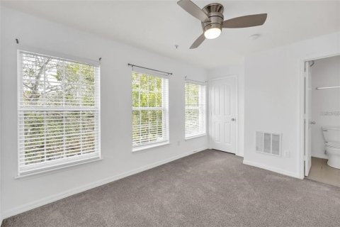 Townhouse in Kissimmee, Florida 3 bedrooms, 136.1 sq.m. № 2098577 - photo 18