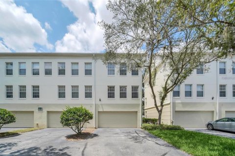 Townhouse in Kissimmee, Florida 3 bedrooms, 136.1 sq.m. № 2098577 - photo 3