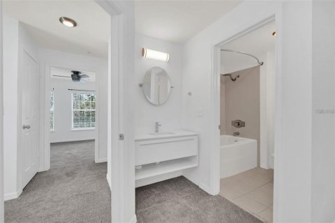Townhouse in Kissimmee, Florida 3 bedrooms, 136.1 sq.m. № 2098577 - photo 21