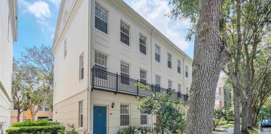 Townhouse in Kissimmee, Florida 3 bedrooms, 136.1 sq.m. № 2098577