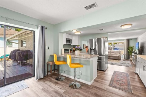 Casa en venta en Bradenton, Florida, 3 dormitorios, 160.35 m2 № 1615061 - foto 2