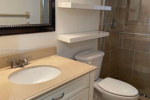 Снять в аренду таунхаус в Помпано-Бич, Флорида 3 спальни, 147.81м2, № 2082808 - фото 8