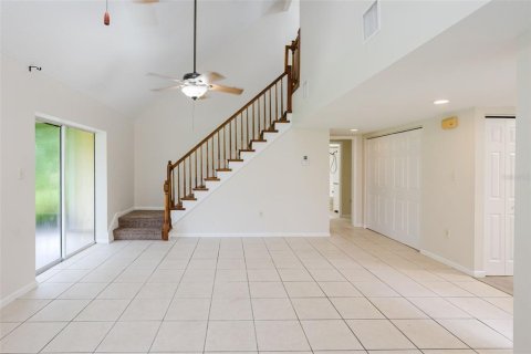 Condo in Valrico, Florida, 3 bedrooms  № 2220420 - photo 20