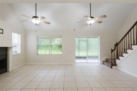 Condo in Valrico, Florida, 3 bedrooms  № 2220420 - photo 19