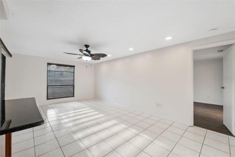 Villa ou maison à vendre à Palm Harbor, Floride: 4 chambres, 176.33 m2 № 2409961 - photo 15
