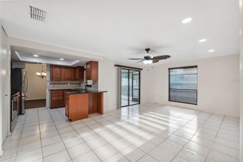 Villa ou maison à vendre à Palm Harbor, Floride: 4 chambres, 176.33 m2 № 2409961 - photo 16
