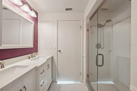 Villa ou maison à vendre à Palm Harbor, Floride: 4 chambres, 176.33 m2 № 2409961 - photo 25